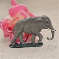 metal-elefant-grå-store-hvide-stødtænder-gammelt-legetøj